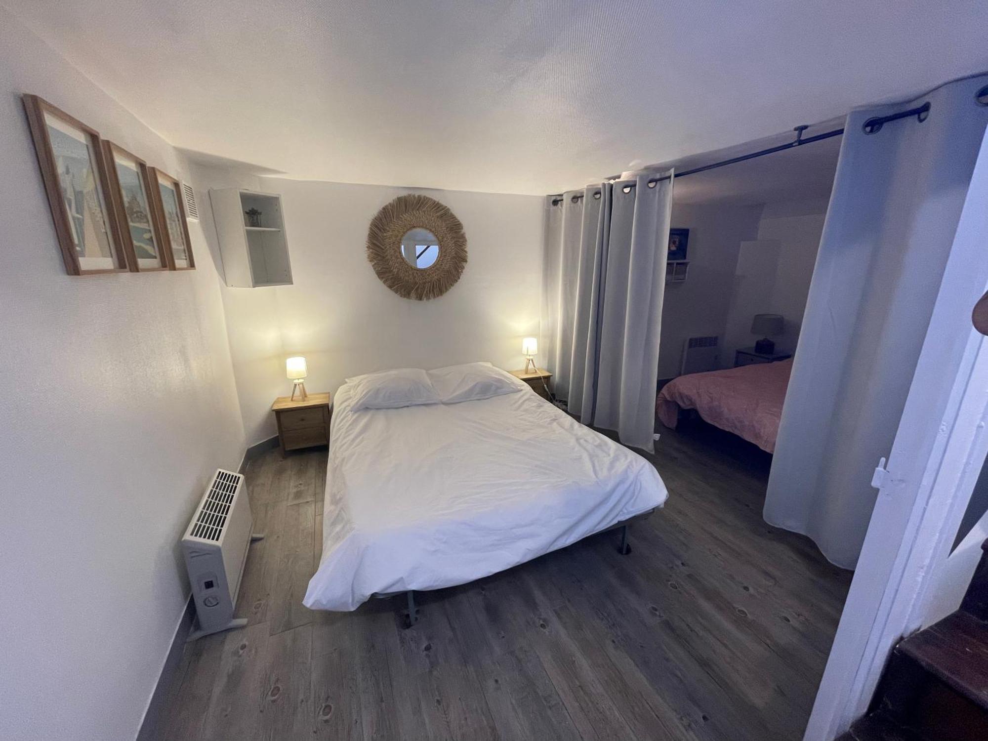 Souplex 50M De La Plage Et Des Commerces Houlgate Bagian luar foto