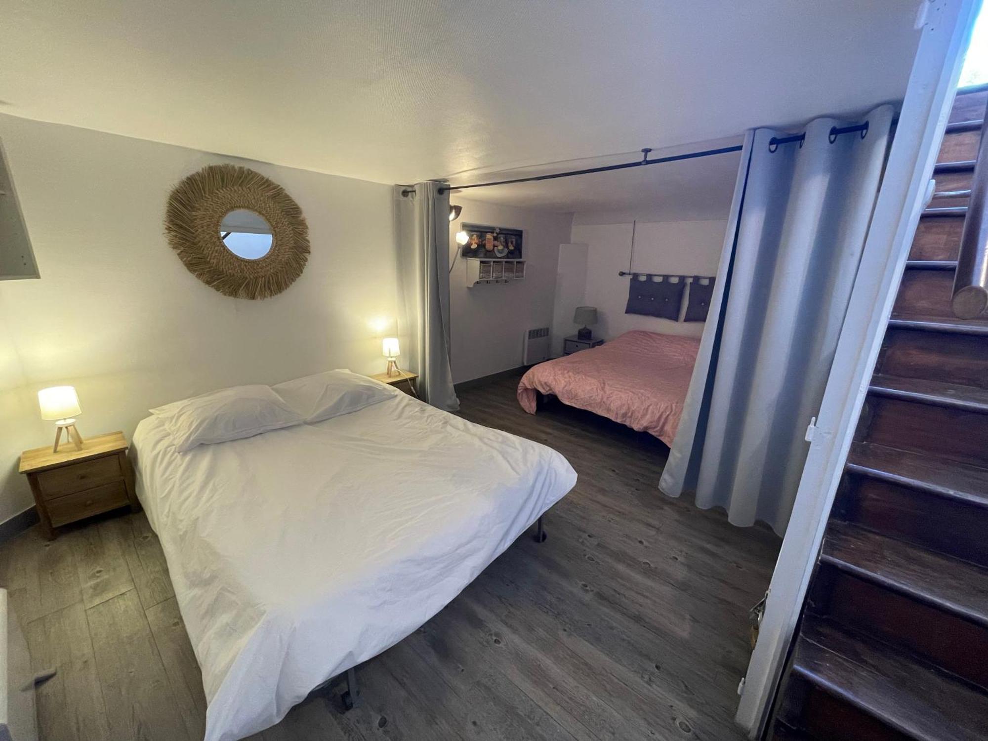 Souplex 50M De La Plage Et Des Commerces Houlgate Bagian luar foto